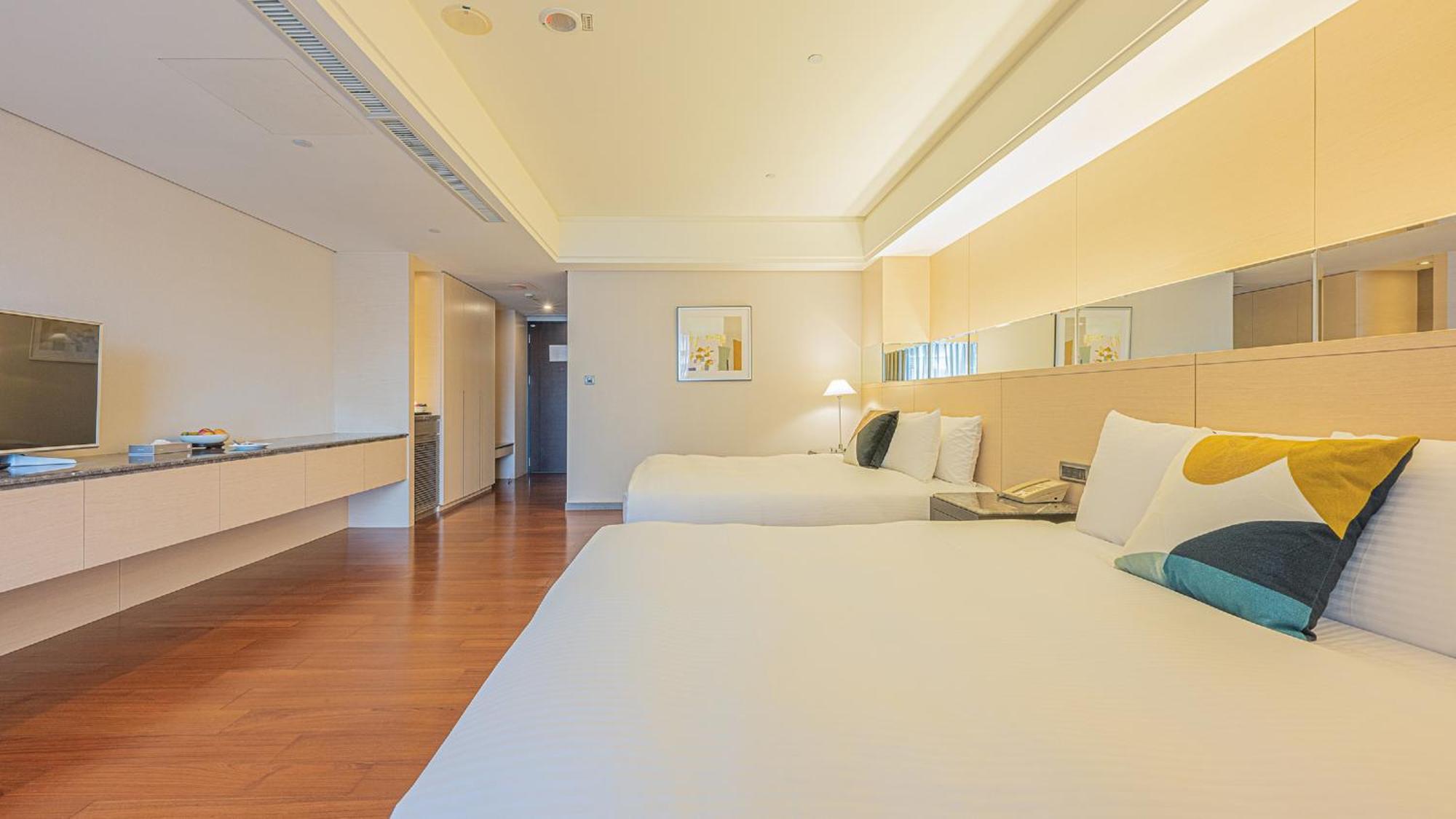 Check Inn Select Taichung Dadun Экстерьер фото
