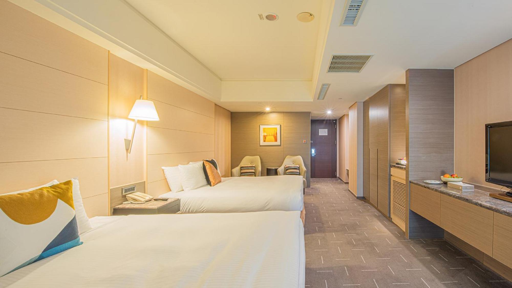 Check Inn Select Taichung Dadun Экстерьер фото
